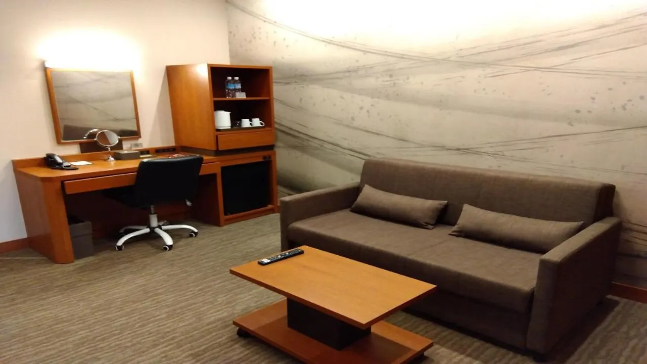 Odysis Suites Osaka Airport Hotel Izumisano