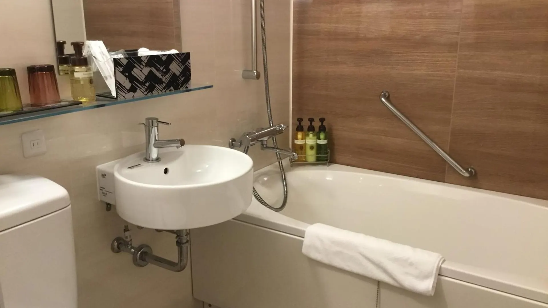 Odysis Suites Osaka Airport Hotel Izumisano